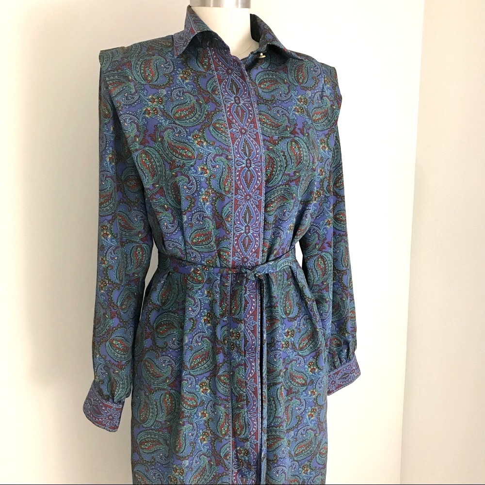 True Vintage Long Sleeve 90s Paisley Print Shift Dress